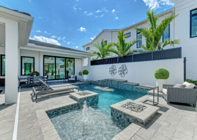 Cat Claw Courtyard
